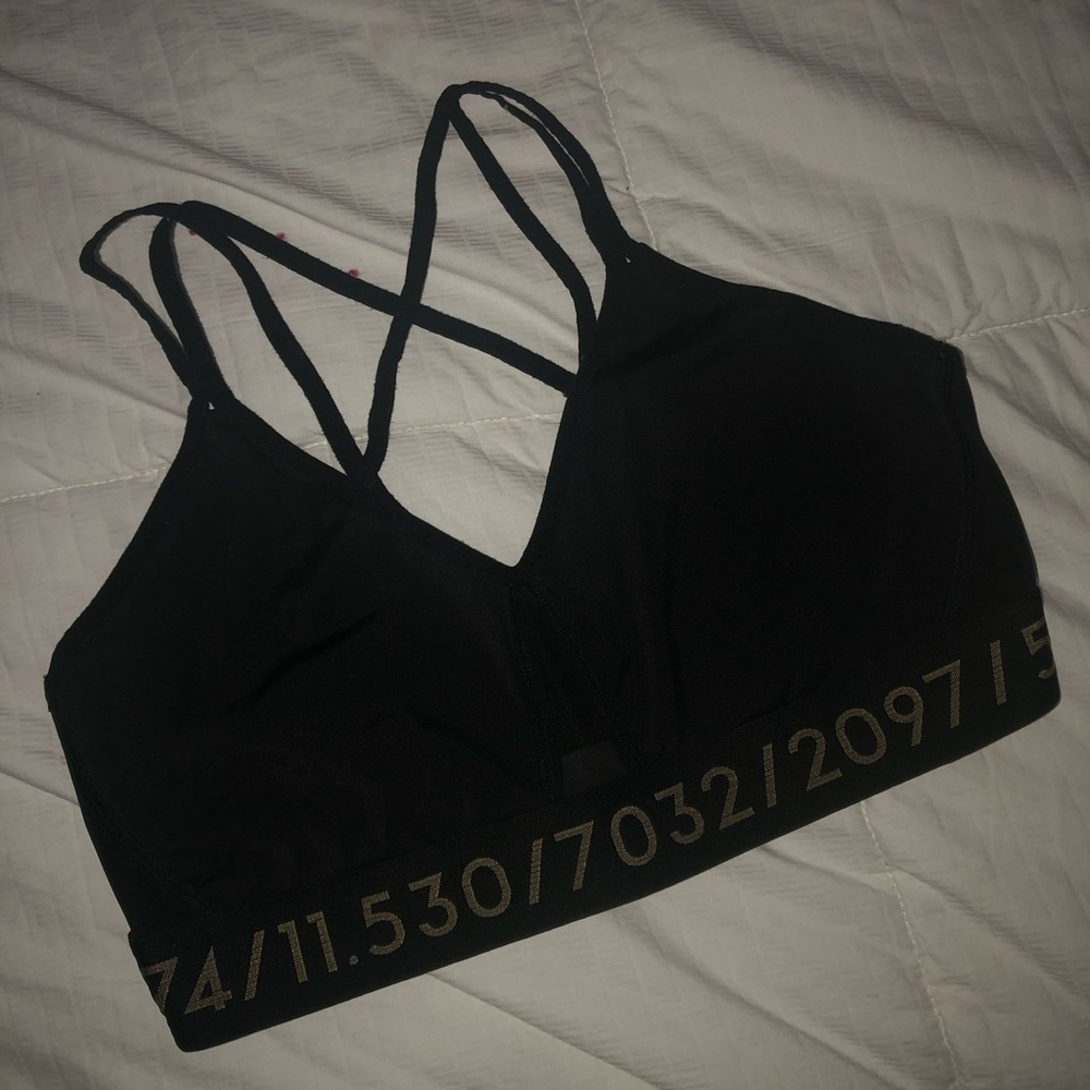 H&M sports bra